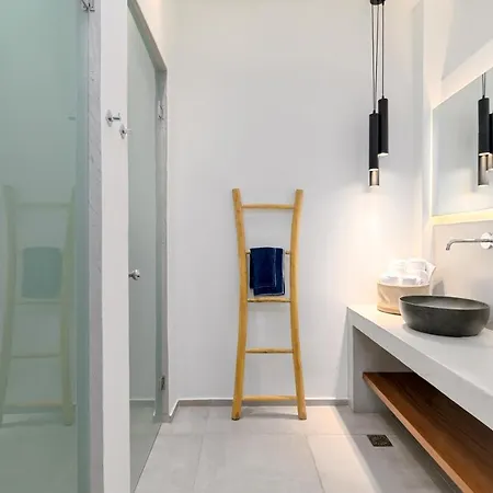 George & Joanna Santorini