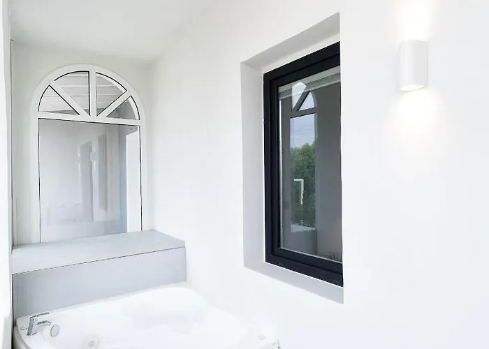 George & Joanna Santorini アパート サントリーニ